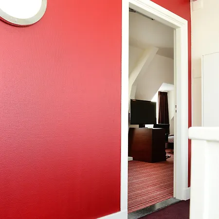 فندق Amrath Ducasque 4*