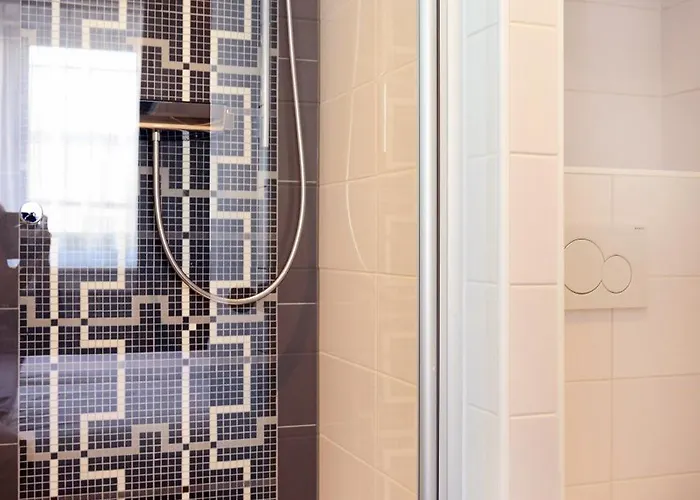 Hotell Amrath Ducasque 4*